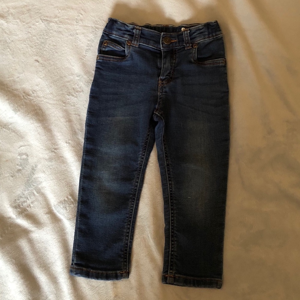 Carter’s 2T straight leg blue jeans